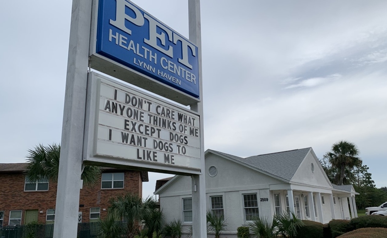 Pet Health Center of Lynn Haven Building